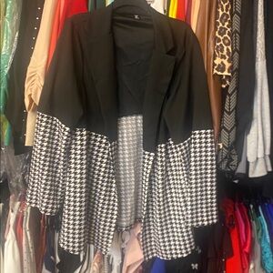 SHEIN Black houndstooth Blazer. Lightweight. Size 1X but runs big.